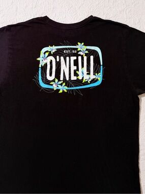 O’Neill | Black | Floral Graphic T Shirt |  Size XL
